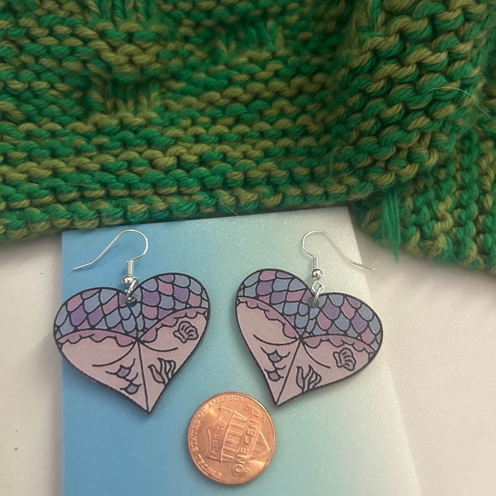 Handmade Mermaid Heart earrings - Picture 2 of 2